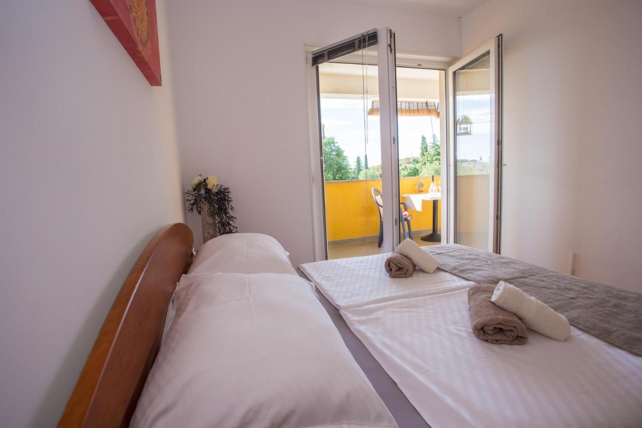 Apartman Vlado Vrsar Exterior foto