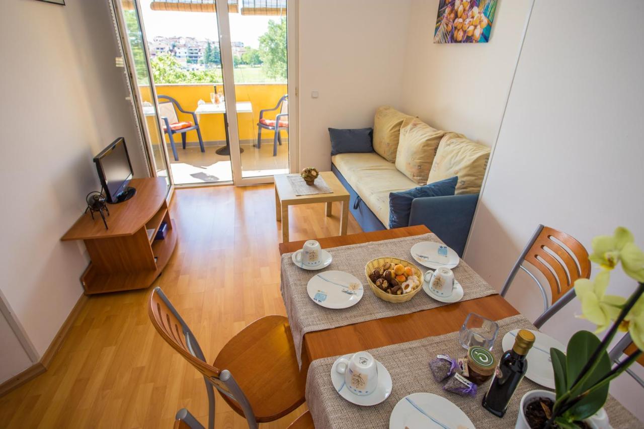 Apartman Vlado Vrsar Exterior foto