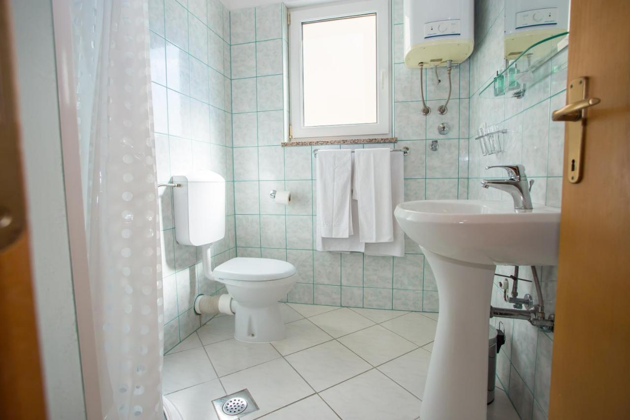 Apartman Vlado Vrsar Exterior foto