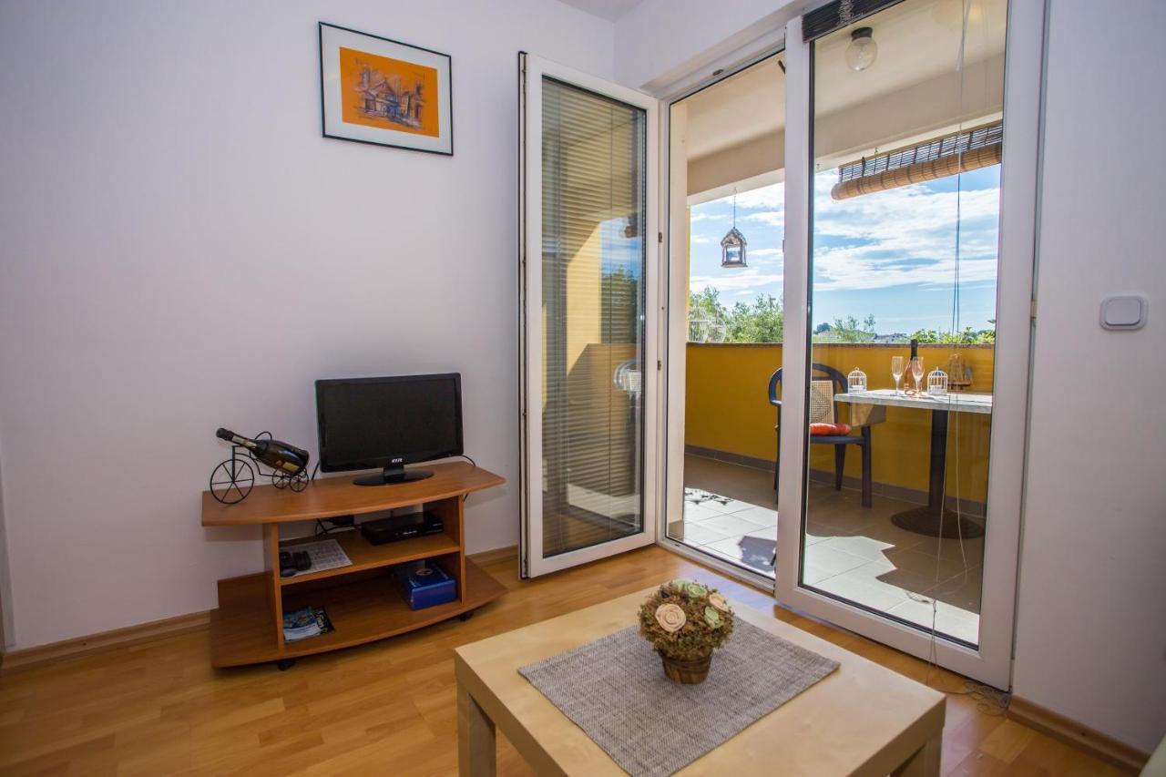 Apartman Vlado Vrsar Exterior foto