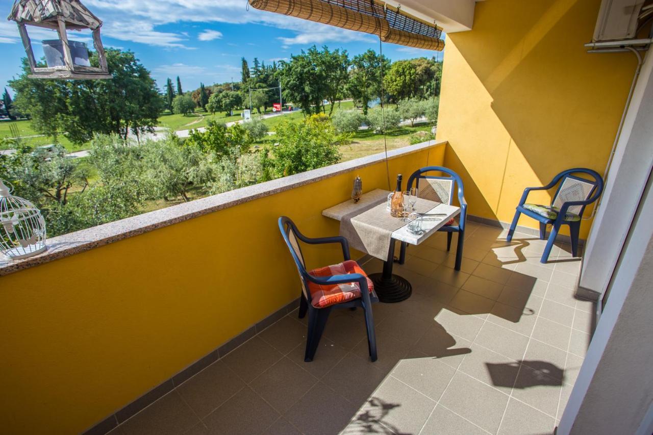 Apartman Vlado Vrsar Exterior foto